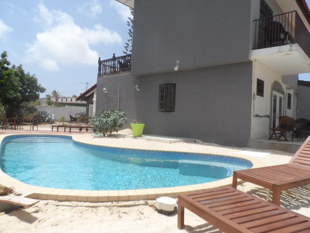 Advantage Apartments Curacao Виллемстад Номер фото