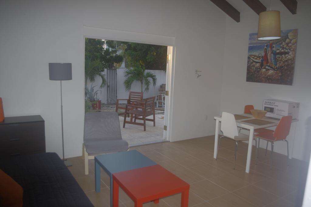 Advantage Apartments Curacao Виллемстад Номер фото