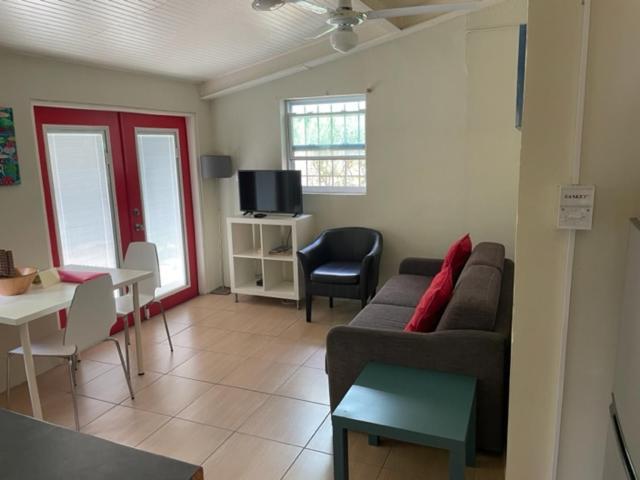 Advantage Apartments Curacao Виллемстад Экстерьер фото