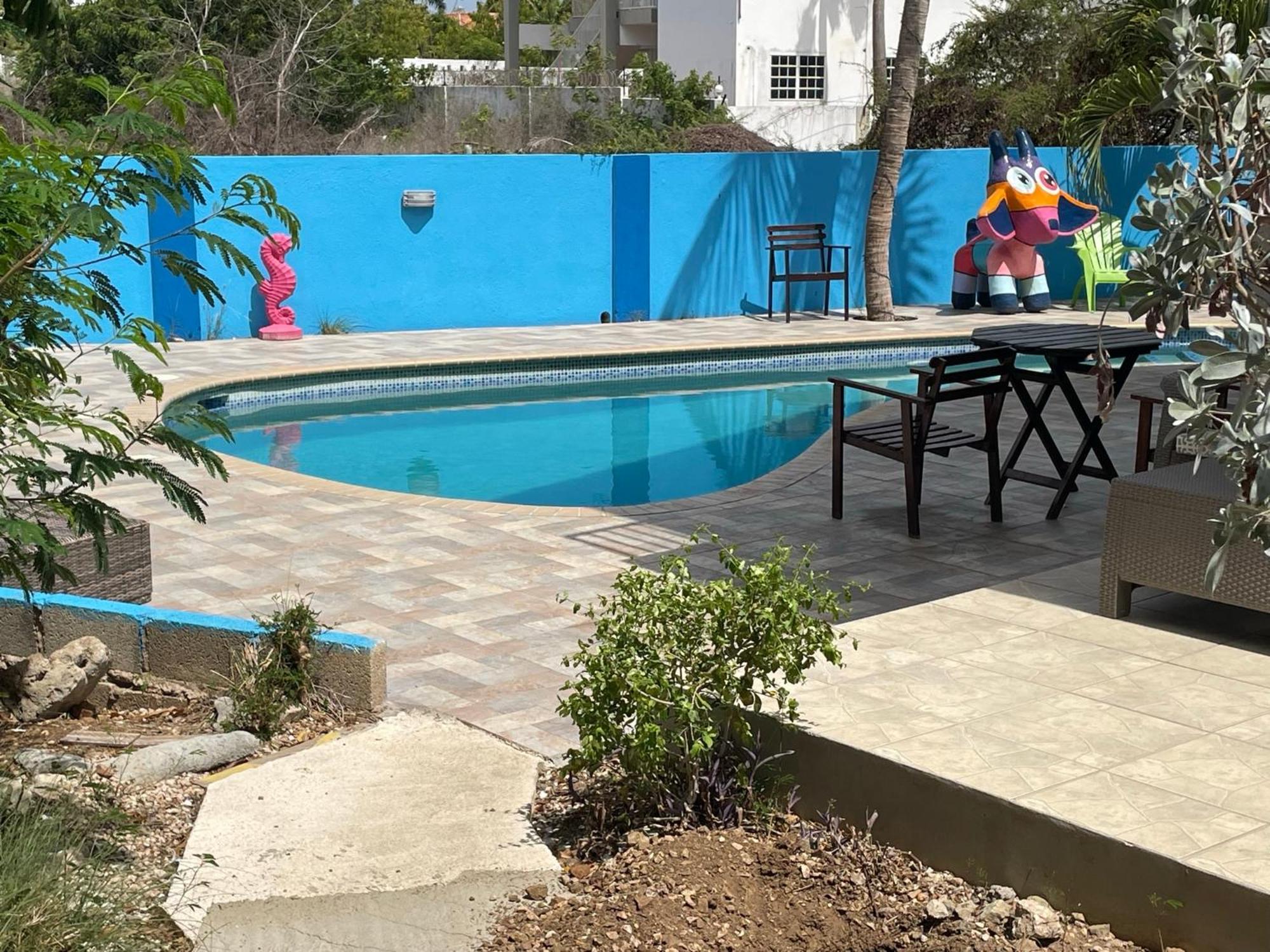 Advantage Apartments Curacao Виллемстад Экстерьер фото
